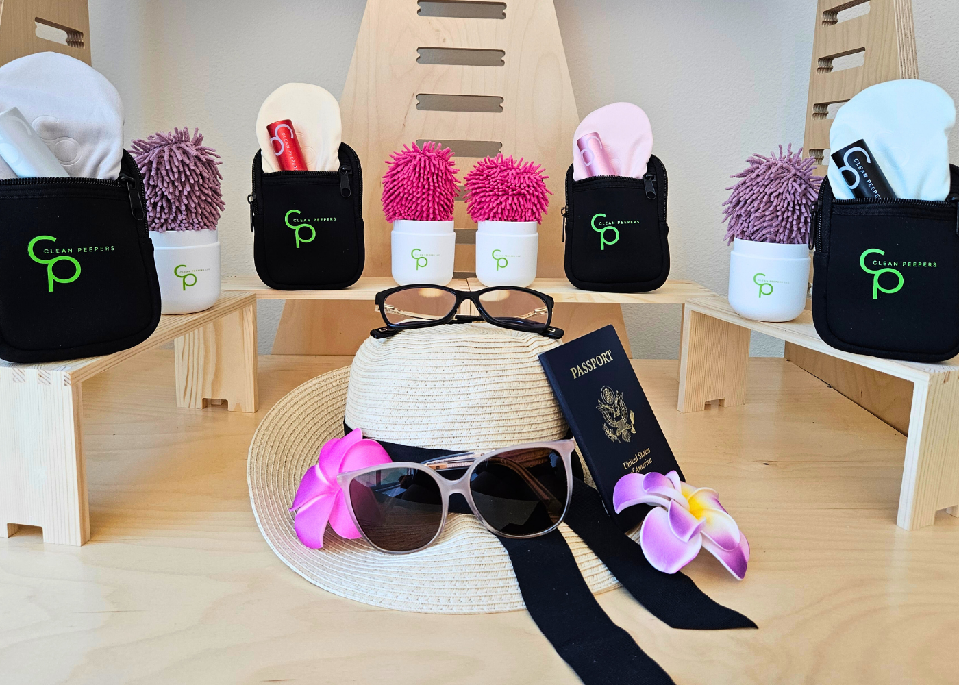 EYEGLASS EGG™ Travelista Deluxe Collection